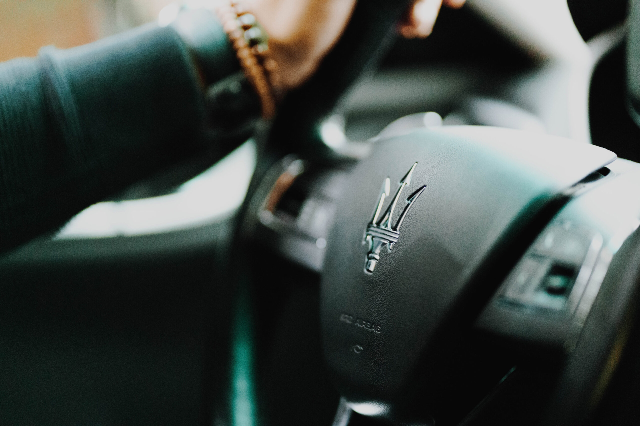hermes-rivera-7c0DoIQiZ34-unsplash